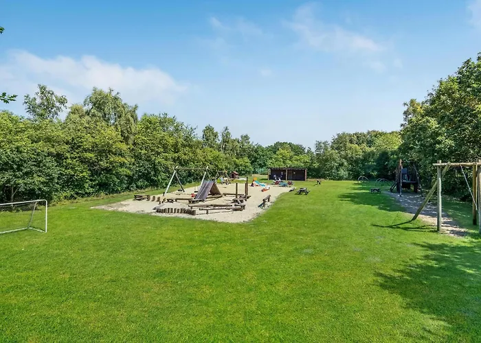 In With Outdoor Swimming Pool Ferienhaus *